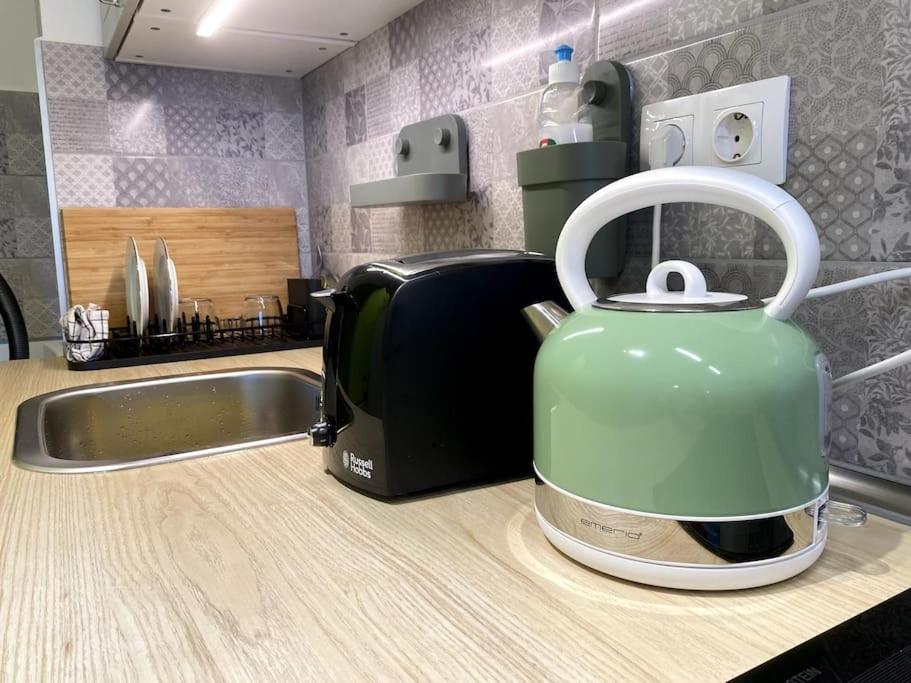 New Studio Apartment In Central Budapest - Free Parking Экстерьер фото